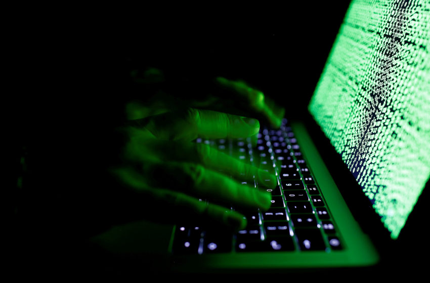 Hackers invadem aula online de faculdade de medicina sobre Cannabis