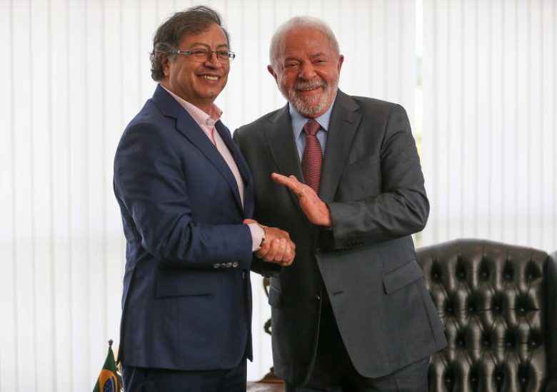 Lula vai discutir exportação de cannabis medicinal na Colômbia
